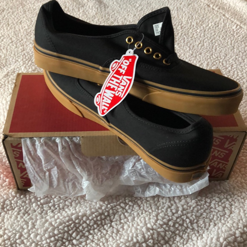Men’s Vans - Brand new in box!!